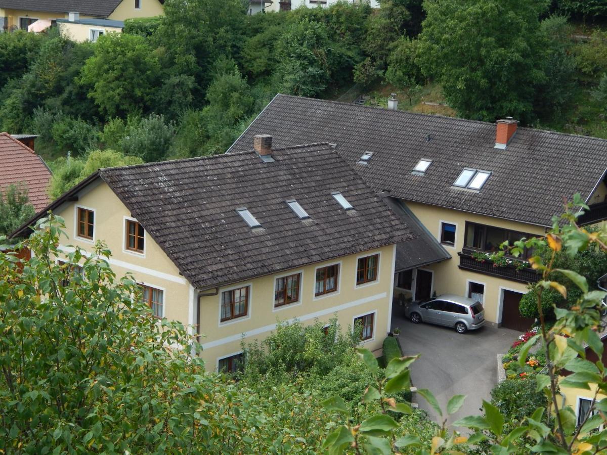 Haus Lindenhofer Apartment Emmersdorf an der Donau Bagian luar foto